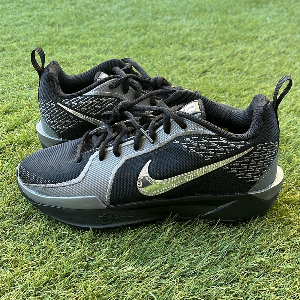 Nike Sabrina 2